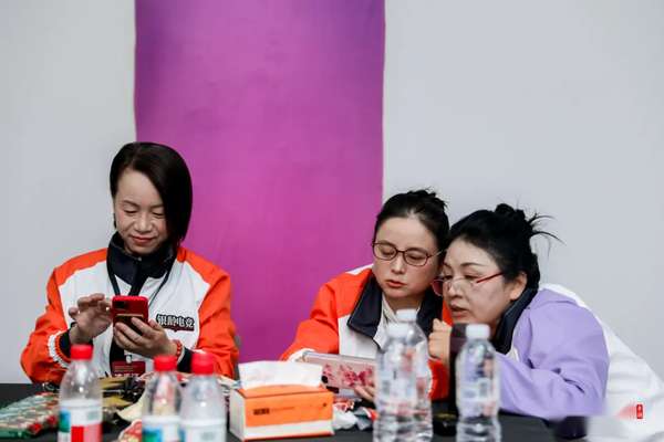 http://seogc.fp.ps.netease.com/file/68fcdfe41fda8281242ca20eJdaWCi2w06