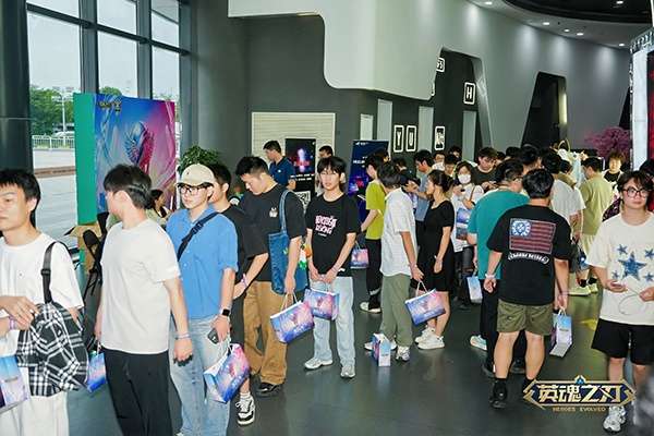 http://seogc.fp.ps.netease.com/file/6a69deb0d44df8e1cbe11f5deouIDU5l07