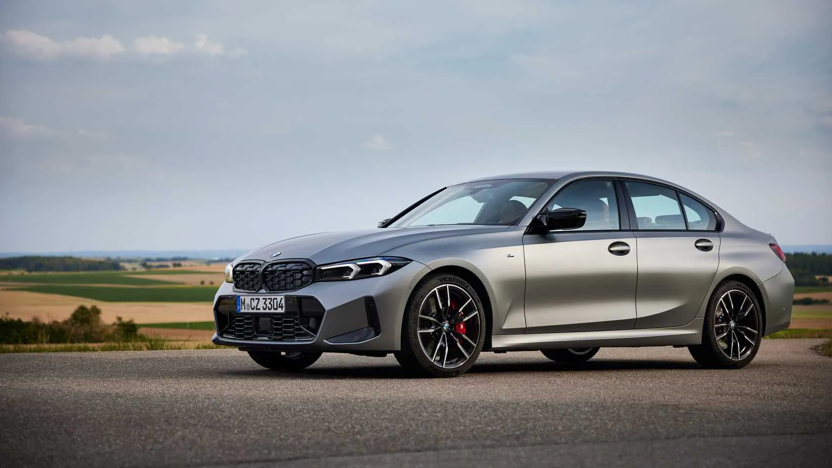 BMW M340i xDrive in profile