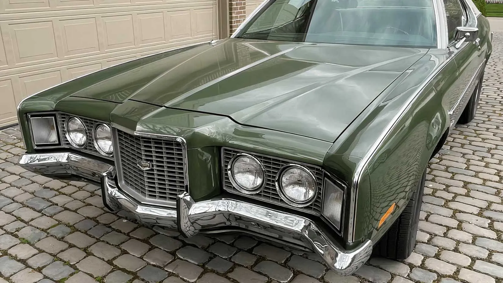 Front shot of a 1972 Mercury Montego MX, showing the notchback roofline