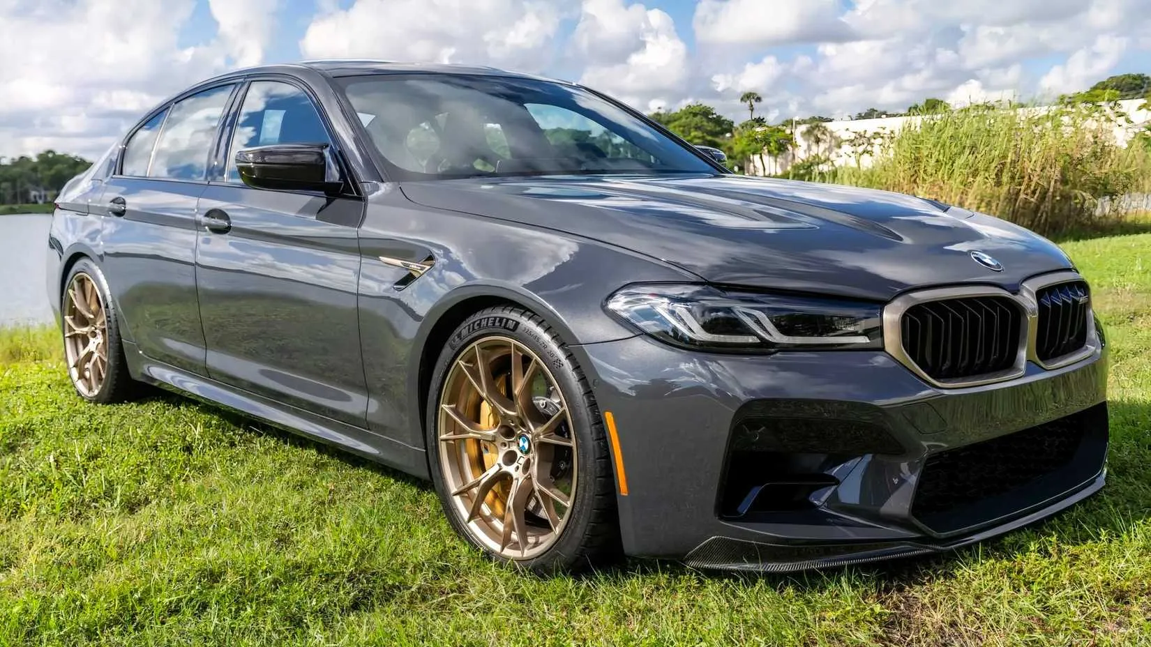 Front three-quarter angle of a 2022 BMW M5 CS
