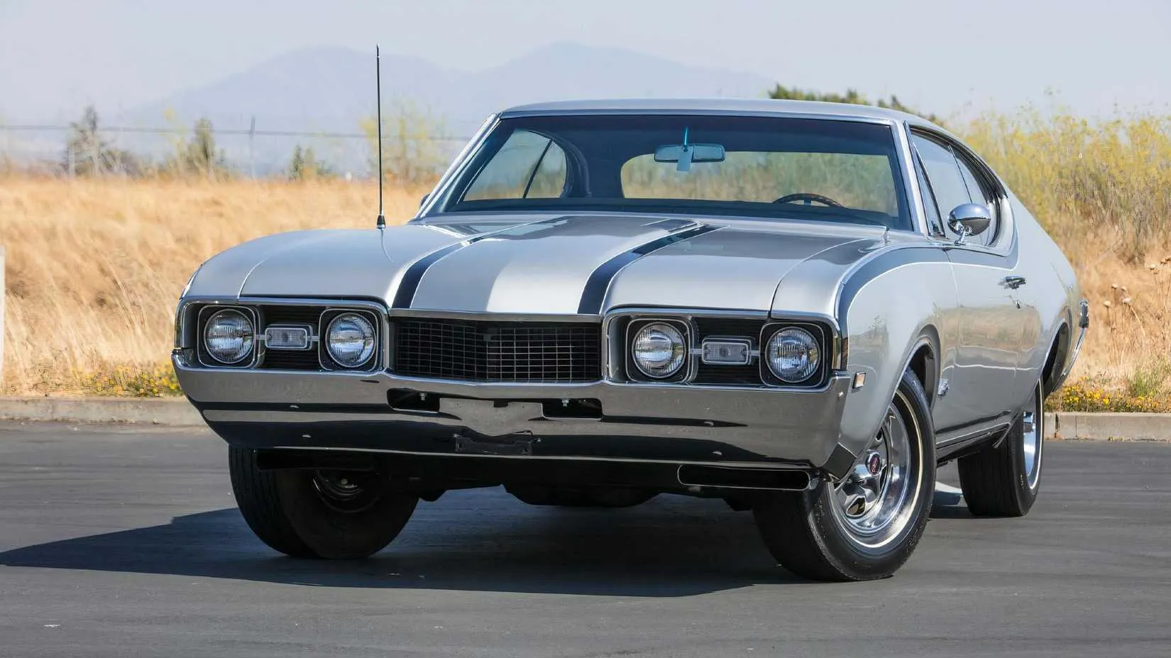 1968 Oldsmobile Hurst/Olds showing its aggressive front grille and dual intakes