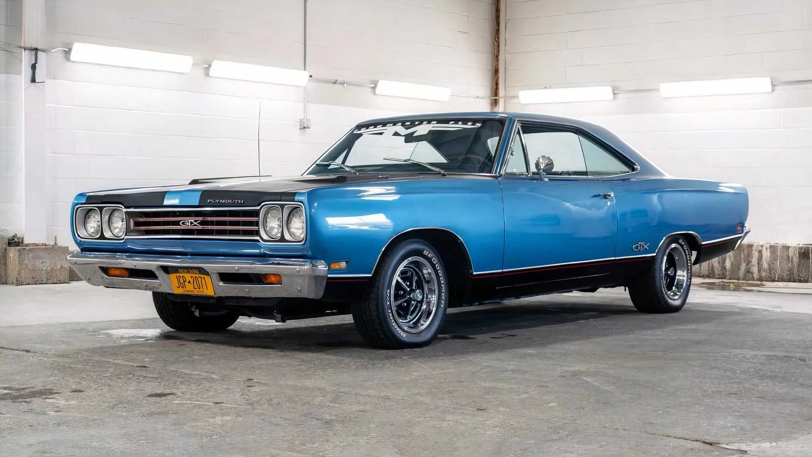 1969 Plymouth GTX in Limelight Green at auction display