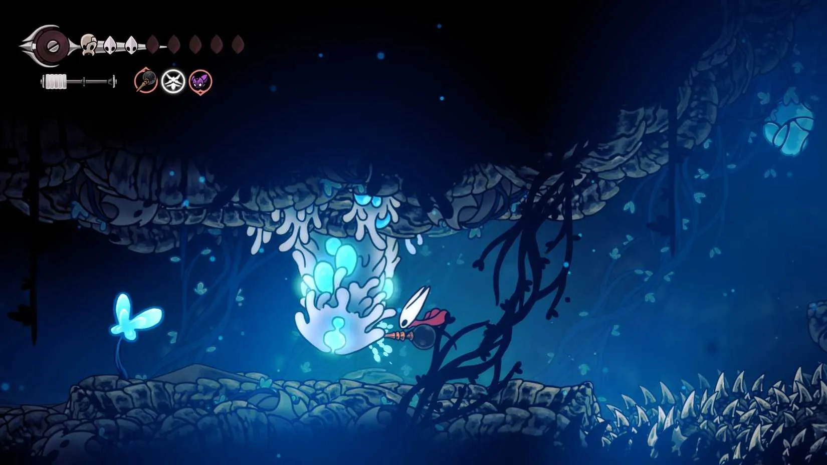 Hornet using the Needle Phial on a weak enemy