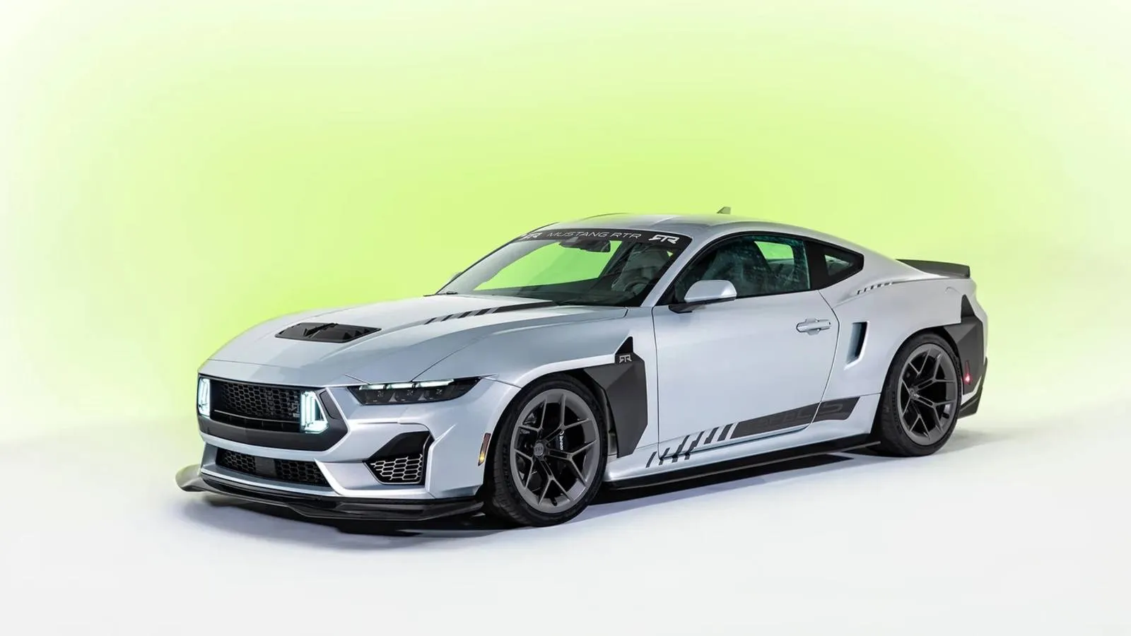 2026 RTR Spec 5 collage showing aggressive styling and stance