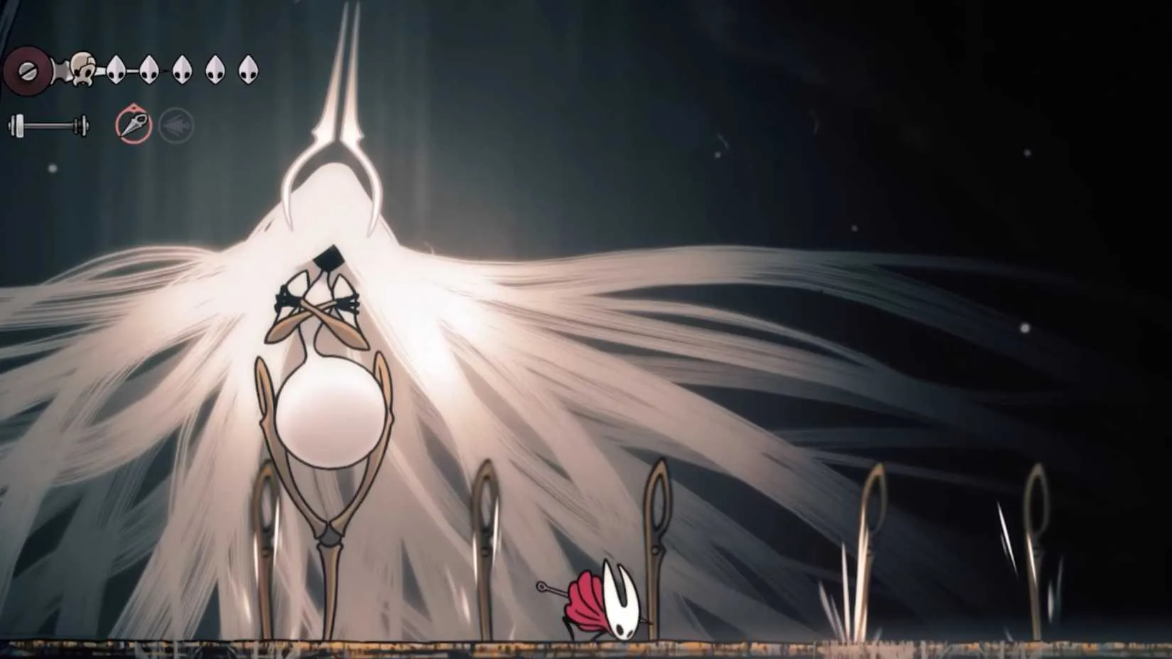 A tense moment in the Grand Mother Silk boss fight while Hornet is cursed