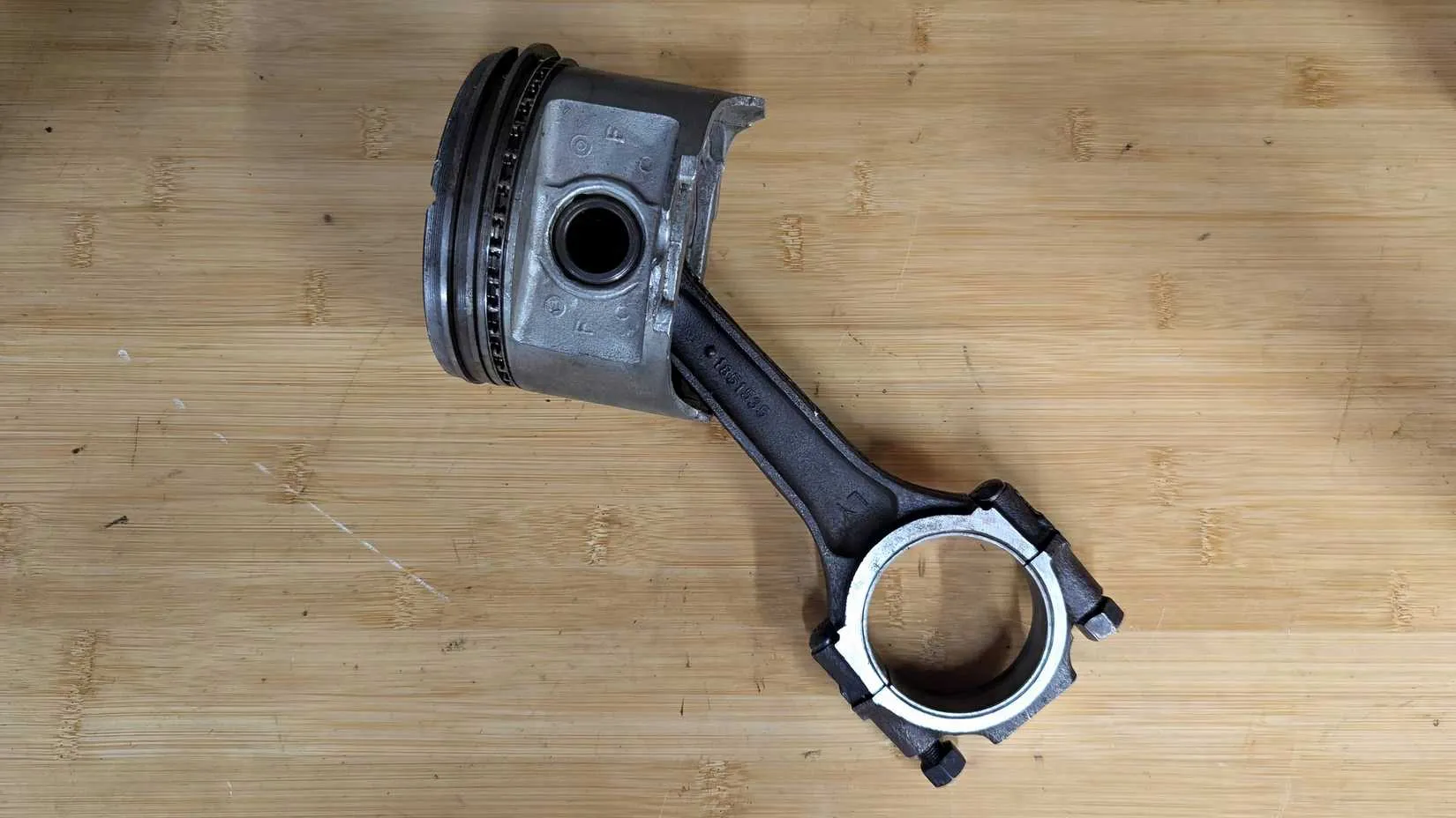 440 piston comparison