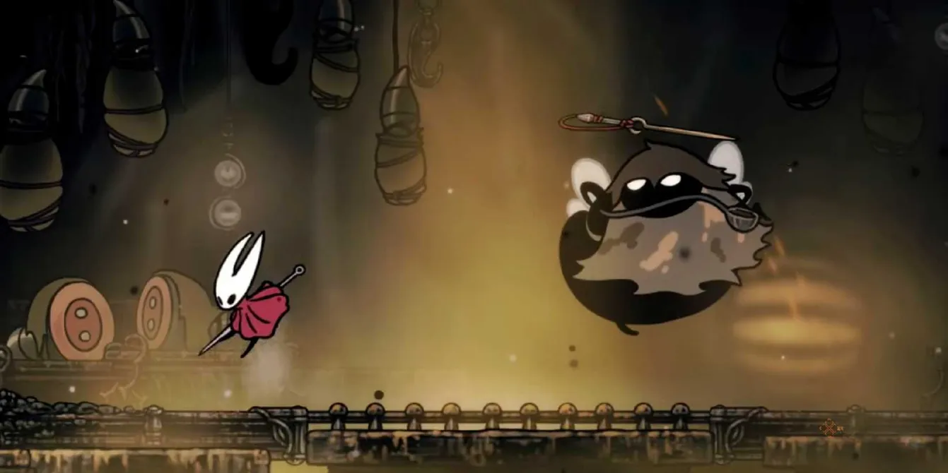 Hornet evading Disgraced Chef Lugoli's leech-filled food blobs