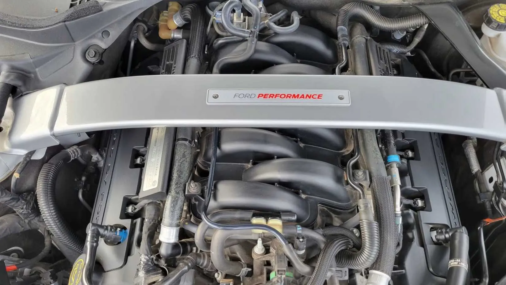 2018 Shelby GT350 Voodoo V8 top view