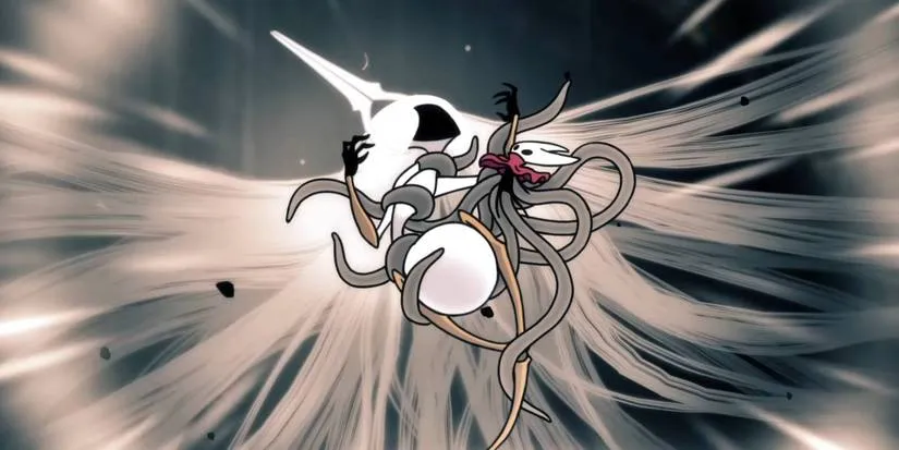Hornet fighting Grand Mother Silk while cursed
