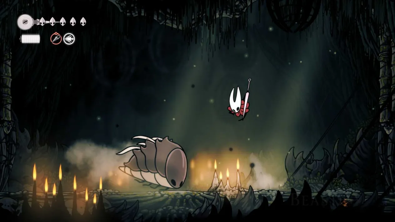 A low dash attack from the Savage Beastfly in Hollow Knight Silksong